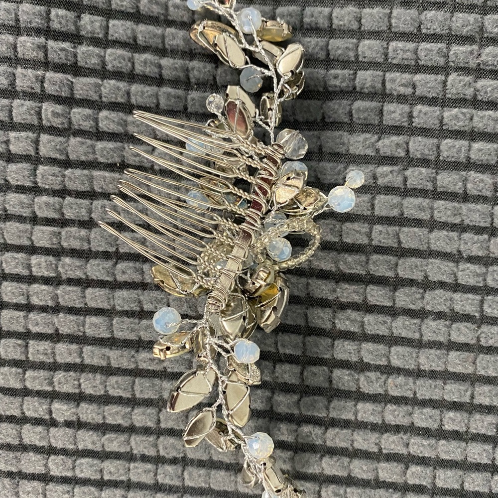 💎 Crystal Hair Comb Accessory 💎 - Picture 8 of 12